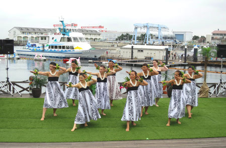 海の前で気持ちよく！　Ka Uluwehi O Ke kai