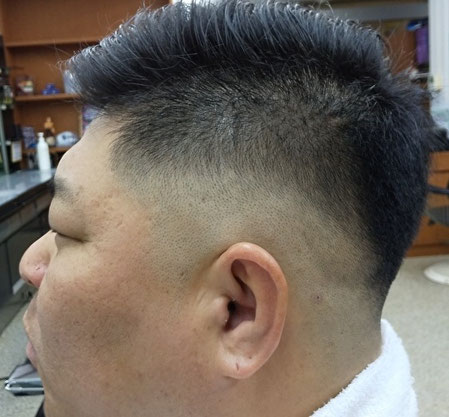 W あけまして 横浜中区 関内 石川町 桜木町 メンズカット 床屋 理容 散髪 フェードカット アイロンパーマ