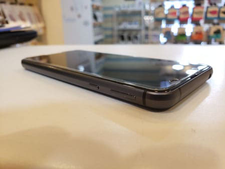 SHARP AQUOS sense3音量ボタン陥没
