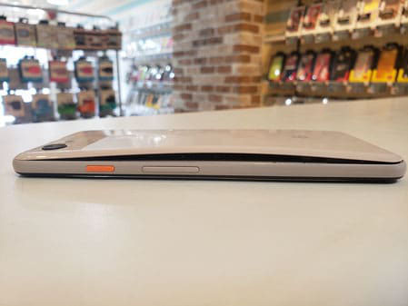 画面破損で表示不可のLenovo Tab5