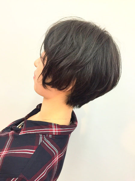 横浜・日吉・菊名・美容室☆女性の笑顔を作る専門家☆美容家 奥条勇紀 髪型を楽しむ代表のしおりちゃん