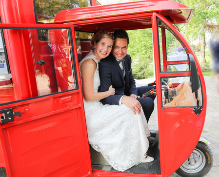 Mobile Bar für alle Hochzeiten, Feiern und Empfänge: Das Schampusmobil