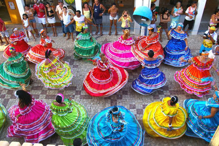 dancing Bahianas on village road