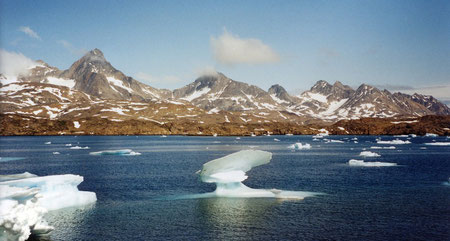 Ammassalik Fjord, Eisberg