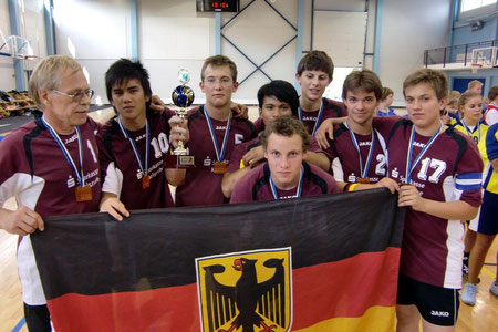 (v.l.n.r.) Werner Hemberle,Kim Tiprangsee, Dimitri Kektschiew, Paulo Nagel, Tim Nagel, Jan Grünfelder, Oliver Werner, Danny Krimmel.