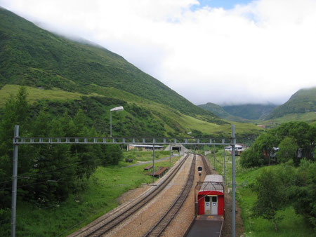 Das Nordportal des 15.381 km langen Furkatunnel in Realp UR.