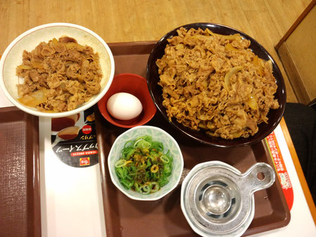 キングサイズ牛丼と並