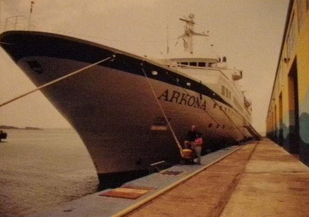 Arkona in Panama ... Februar 2001