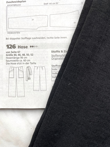 For my summer wardrobe, I'm making these pants out of a black linen-like fabric from my stash. © Griselka 2022