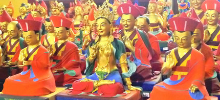 Lama Lakhang, le Temple des 270 Statues de Maîtres