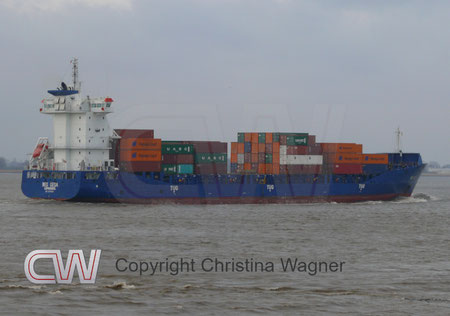 Feedercontainerschiff WES GESA im Einsatz für ONE
