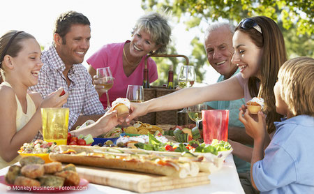 Familie beim Essen