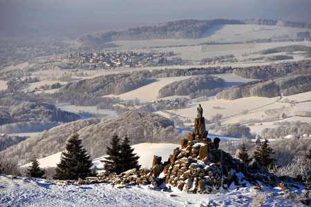 Schneelandschaft in der Rhön, Wintersport: Langlauf, Abfahrt, wandern im Schnee einmalig!  Quelle: Arnulf Müller