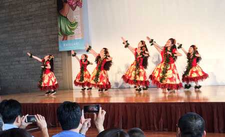 1年生から6年生9名で堂々のAia La O Pele I Hawai'i