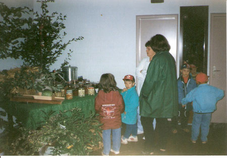 Der Kindergarten Sel.Bernhard zu Besuch auf der Ausstellung 1998