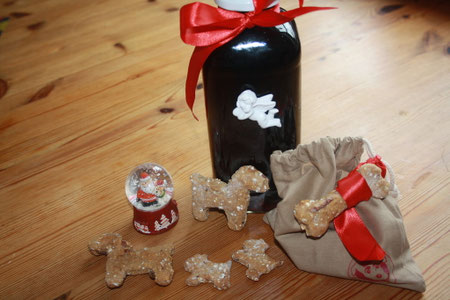 Weihnachtsgeschenk von Familie Siegmund und Mac Duff (C-Wurf), Selbstgemachte Leckerchen für die Hunde und Punsch für Herrchen und Frauchen :) Vielen Dank