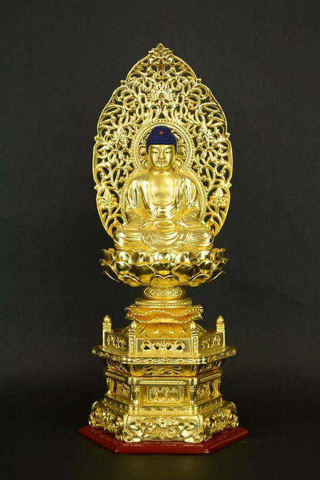 総金箔粉　座釈迦　仏像　2号　六角台　木製　新品未使用　肌粉 座釈迦如来 金箔肌粉 六角台座 唐草光背 - Web Shop 浄光