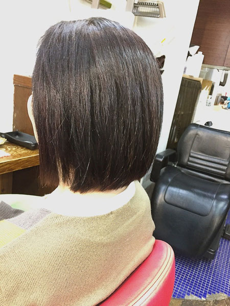 縮毛矯正かけてもハンドブローだけでセットできる内巻きボブ