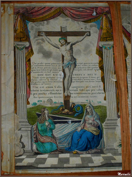 Page d'une bible ancienne à l'autel de la Vierge, église Saint Pierre de Mons à Belin-Beliet (Gironde)  