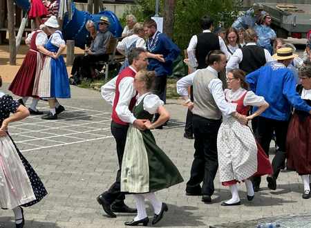 (Bilder: buebikernews)