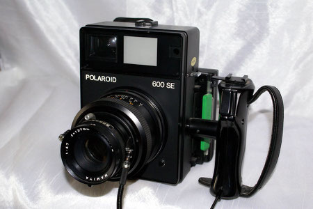 POLAROID 600 SE