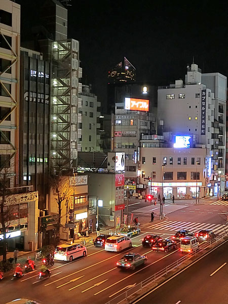 大門交差点と虎ノ門ヒルズ