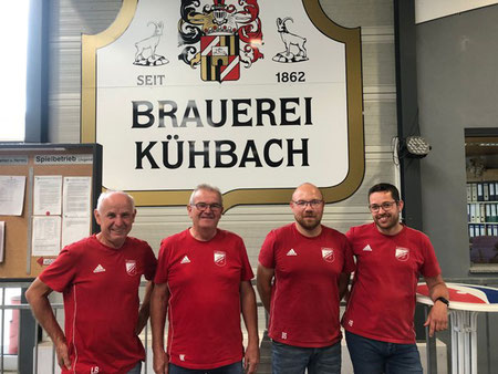 Hier unsere erfolgreiche Mannschaft von links nach rechts: Ludwig Bengesser, Manfred Kreisbeck, Bernd Siegfried und Felix Besel