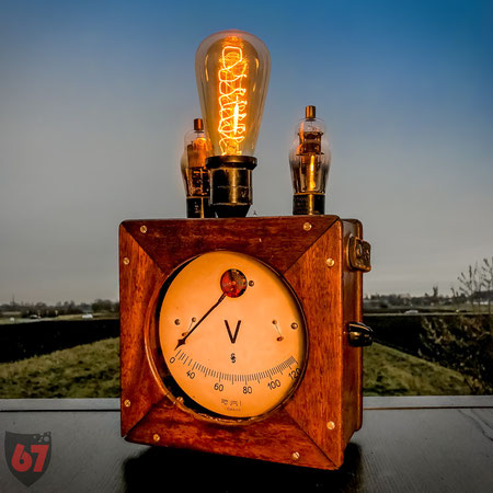 Upcycling DIY lamp steampunk lightart antique Siemens Halske voltmeter by Jürgen Klöck