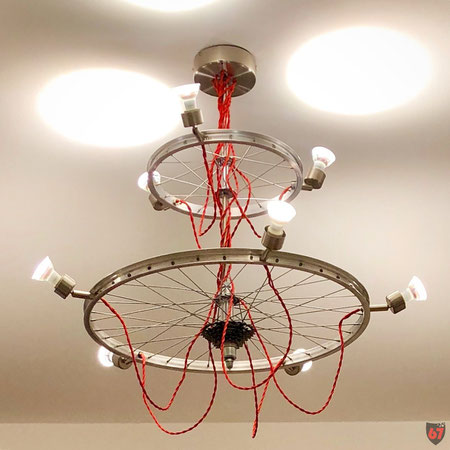 Upcycling DIY lamp steampunk lightart Loft Chandelier with bicycle rims by Jürgen Klöck