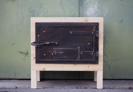 Findling-Sideboard "Ofen"; verkauft