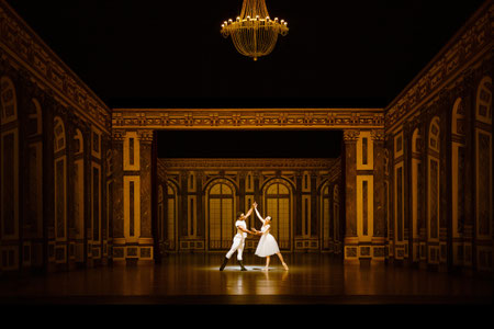 Nussknacker// Staatstheater Saarbrücken // 2021 // Choreografie: Stijn Celis