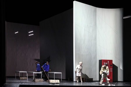 Soldaten / Gurlitt // Theater Osnabrück // 2015 // Regie: Florian Lutz