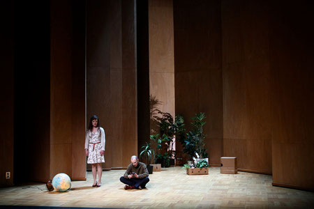 Die schmutzigen Hände // Staatstheater Braunschweig // 2010 // Regie: Charlotte Koppenhöfer