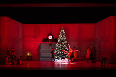 Nussknacker// Staatstheater Saarbrücken // 2021 // Choreografie: Stijn Celis