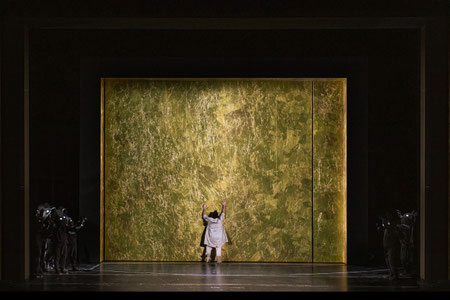 Turandot // Staatstheater Saarbrücken // 2022 // Regie: Jakob Peters-Messer