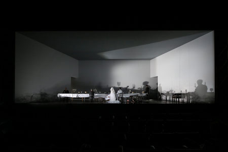 Tiger und Löwe // Staatstheater Karlsruhe/ Royal District Theatre Tiflis // 2018 // Regie: Data Tavadze