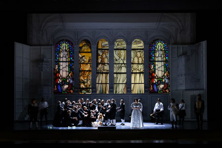 La muette de Portici // Staatstheater Kassel // 2022 // Regie: Paul-Georg Dittrich