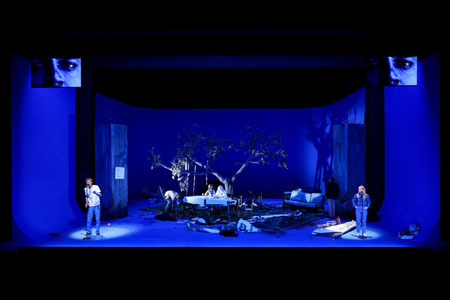 Marquise von O. // Theater Bonn // 2019 // Regie: Martin Nimz