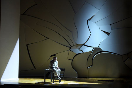 Hoffmanns Erzählungen // Nationaltheater Mannheim // 2010 // Regie: Christof Nel
