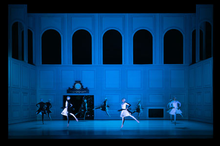 Nussknacker// Staatstheater Saarbrücken // 2021 // Choreografie: Stijn Celis
