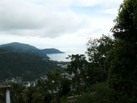 Ausblick auf Phuket vom Hügel mit der Big Buddha Statue