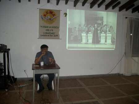 Arnold Tejeda Valencia, en su charla "Matilte Díaz: La Diva del Canto Colombiano".