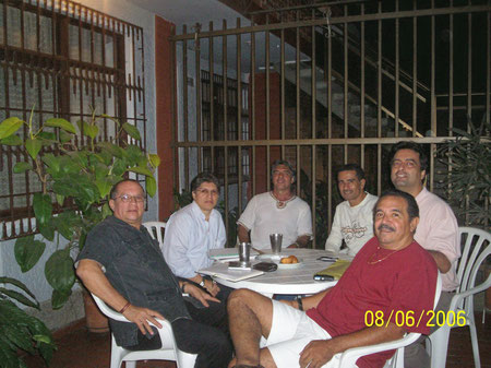 Jairo Penilla, Rigoberto Rojas, Víctor Peña, Adolfo Aponte, Jaime Suárez y Joaquín Ramírez.