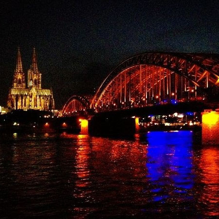 Blick vom Hyatt Hotel auf den Kölner Dom