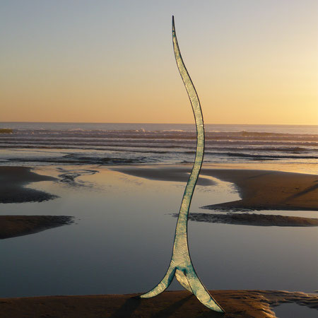 sculpture résine inclusion fer martelé 