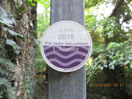 L'almont a aussi des moments de désespoir, puis il devient furieux et dans sa colère, il peut s'élever très haut ...!