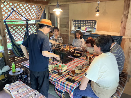 囲炉裏席(中)