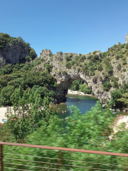 ©Privat - Das Felsentor Pont d'Arc/Ardèche