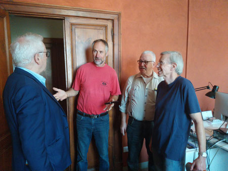 ©Privat - Bürgermeister Olmi mit dem Team aus Weilburg