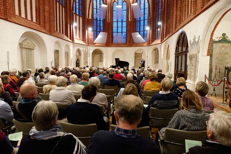 Jütting-Konzert »Versöhnung in Tönen« mit Clara Siegle 2019 (am)